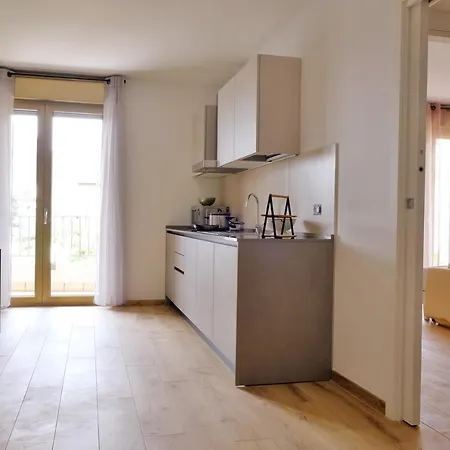Appartamenti Alle 5 Torri Mezzolombardo Exterior photo